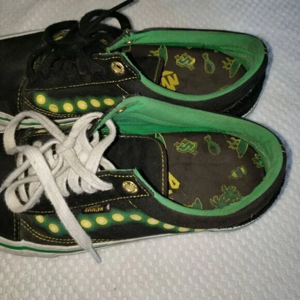Vans Shake Junt Old Skool Mens Low‎ Top Sneakers Shoes Size 8.5 Black Green